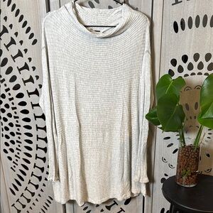 We The Free Light Grey Ribbed Long Sleeve Hoodie Size Large